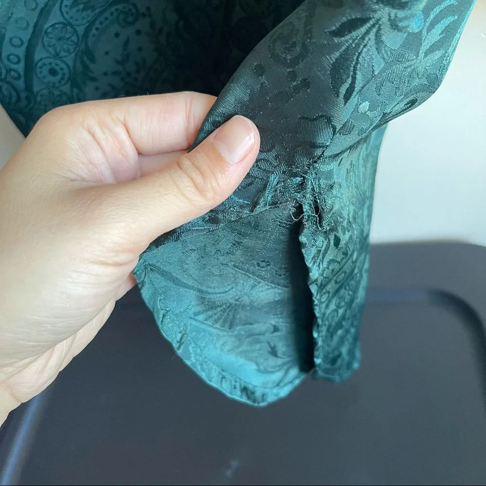 Vintage Victoria’s Secret Green Night Sleep Shirt Gold Label - Picture 4 of 5